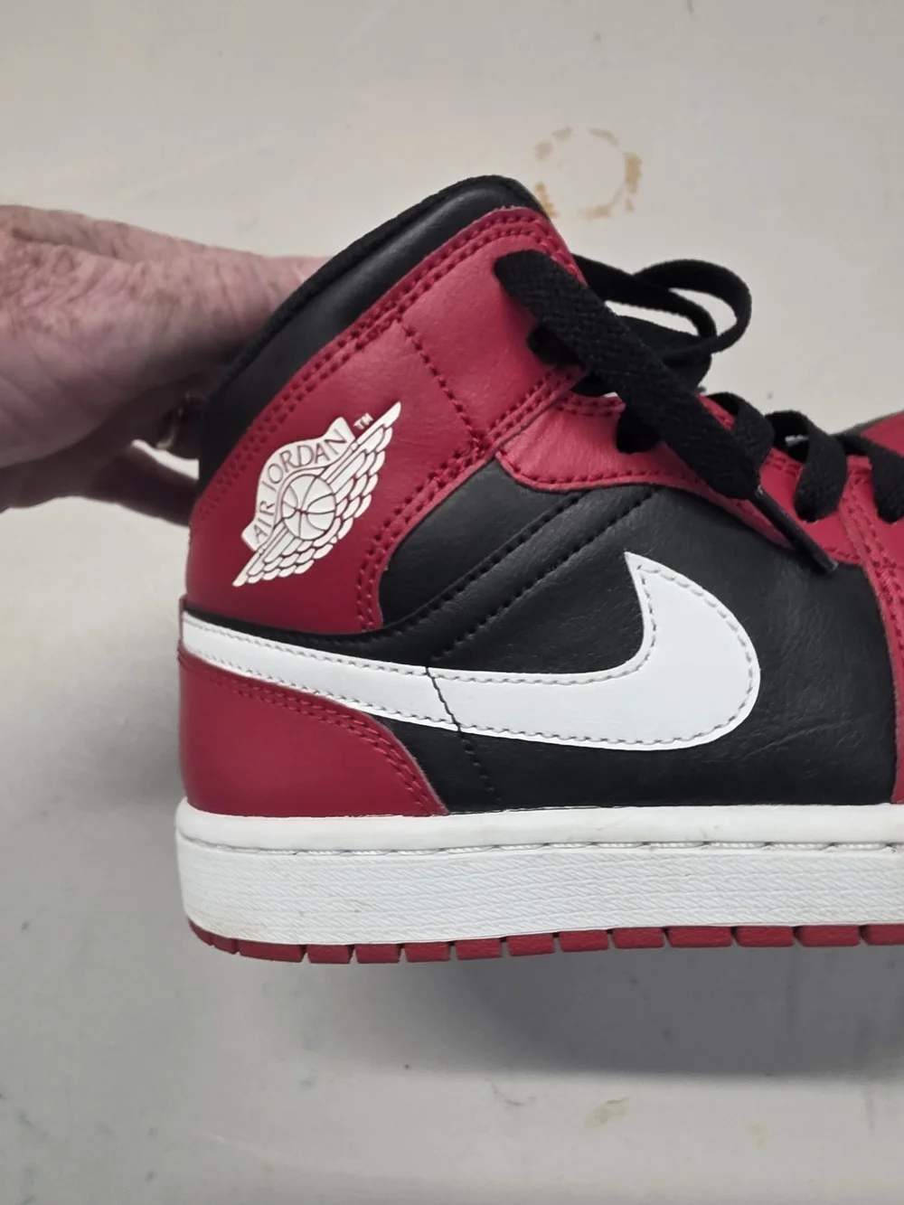 Jordan 1 Mid Red Black White Mid Top Leather Sneakers Size 7 DQ8426-061